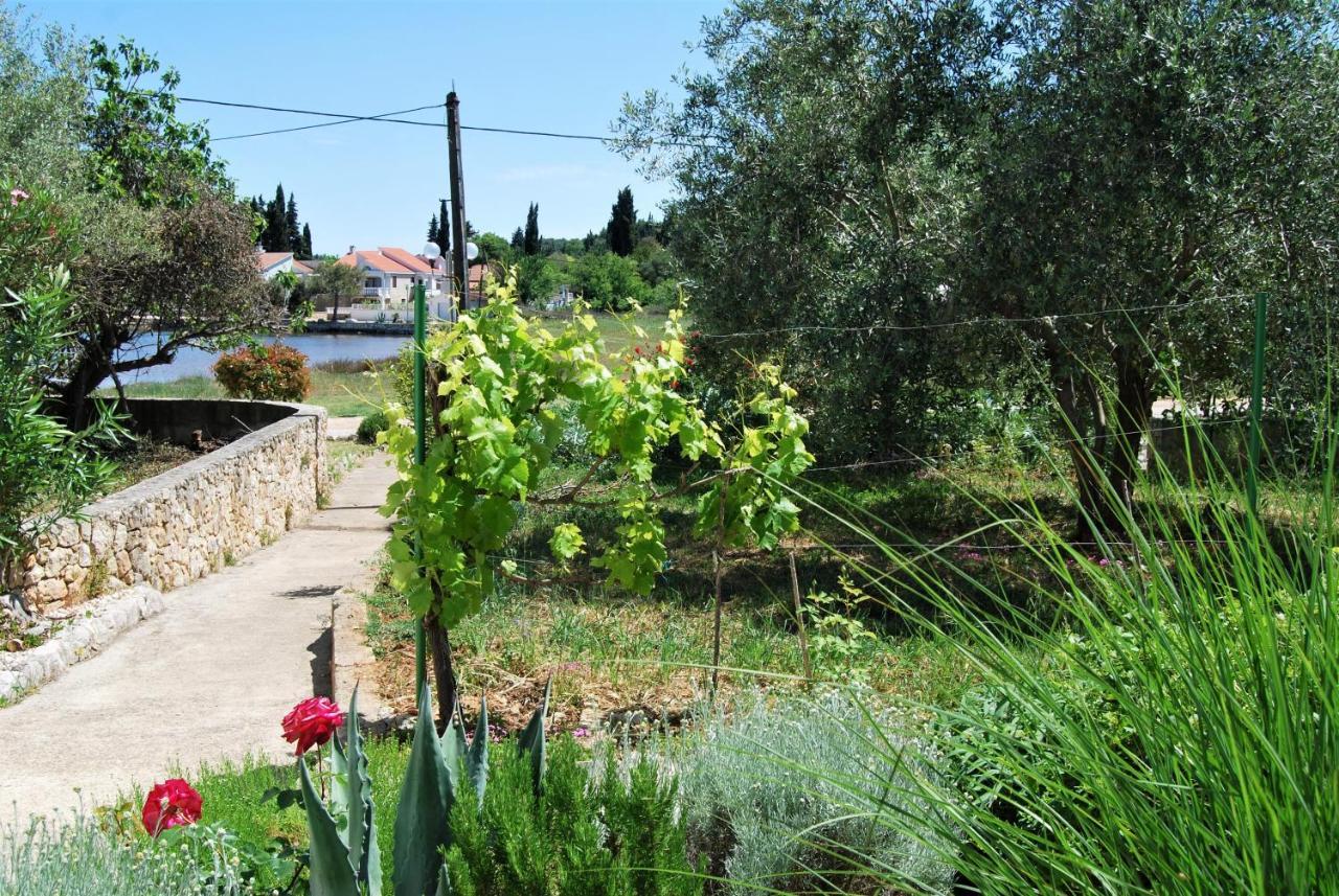 Rustic Holiday Home Miketa Lukoran المظهر الخارجي الصورة